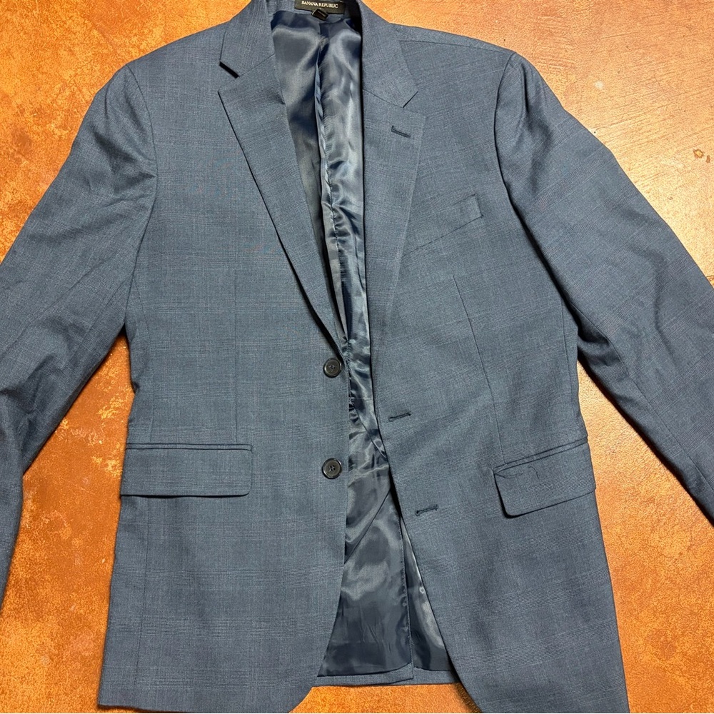 Banana Republic Classic Navy Blazer